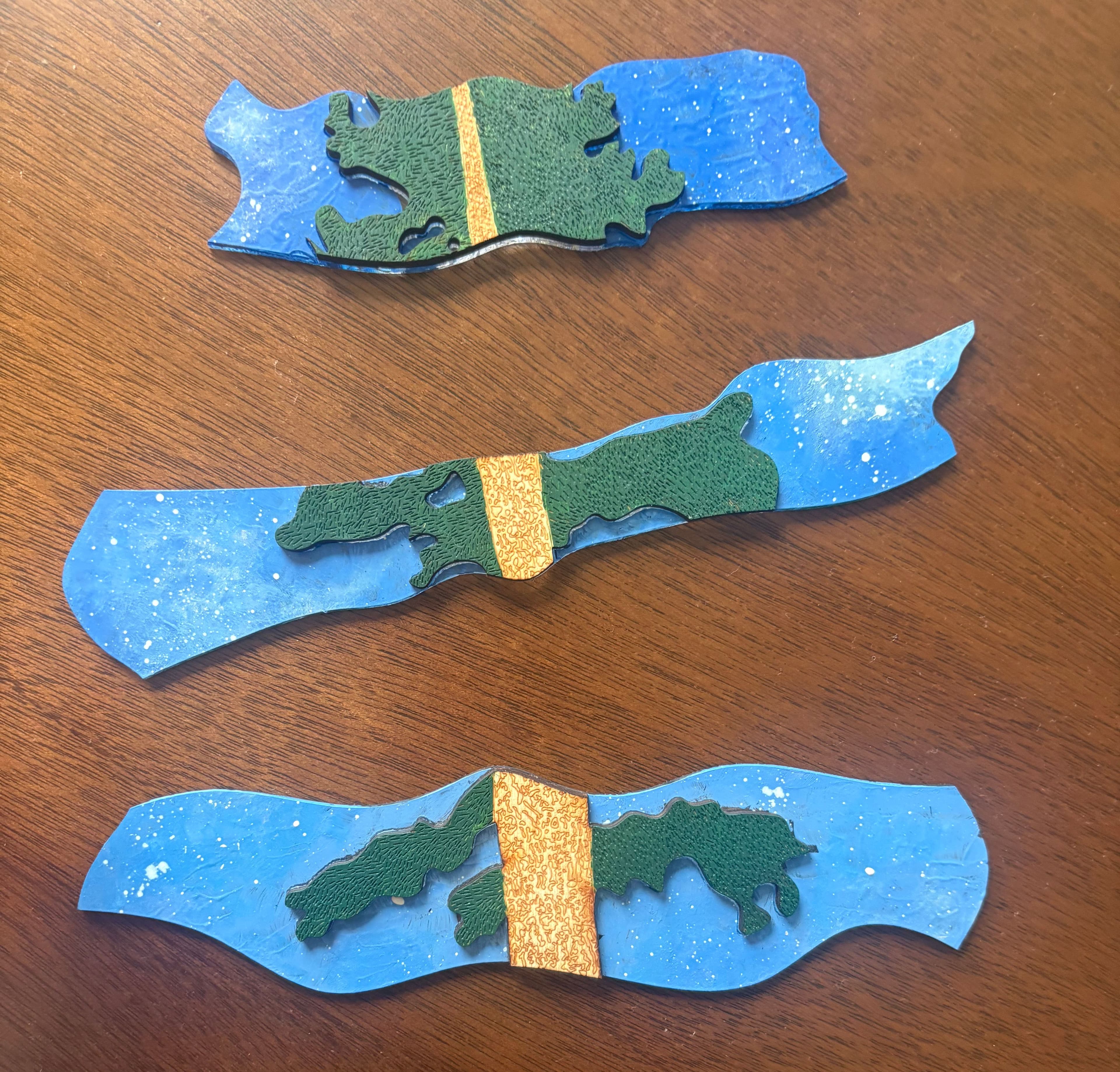 Individual Pine Puzzle pieces